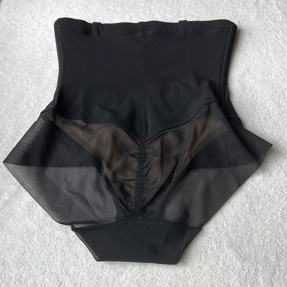 Honeylove SuperPower Brief - Picture 8 of 16